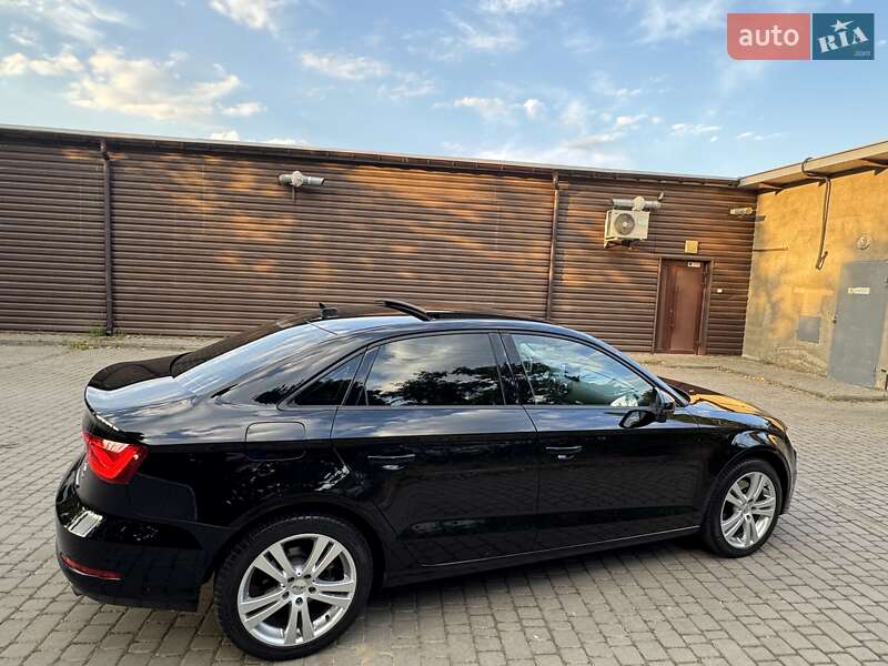 Седан Audi A3 2014 в Одессе
