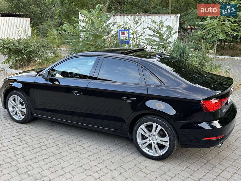 Седан Audi A3 2014 в Одессе