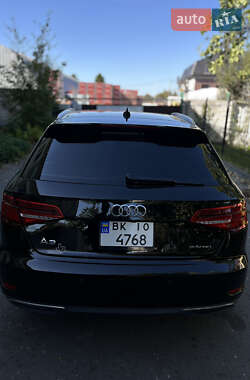 Седан Audi A3 2017 в 