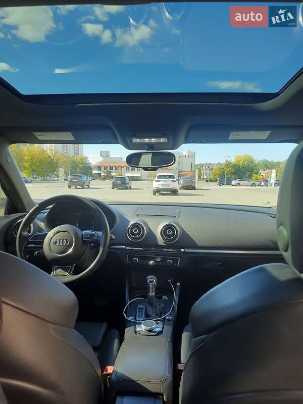 Седан Audi A3 2014 в Киеве
