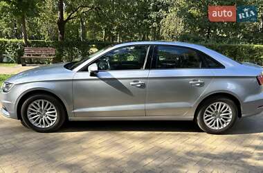 Седан Audi A3 2016 в 