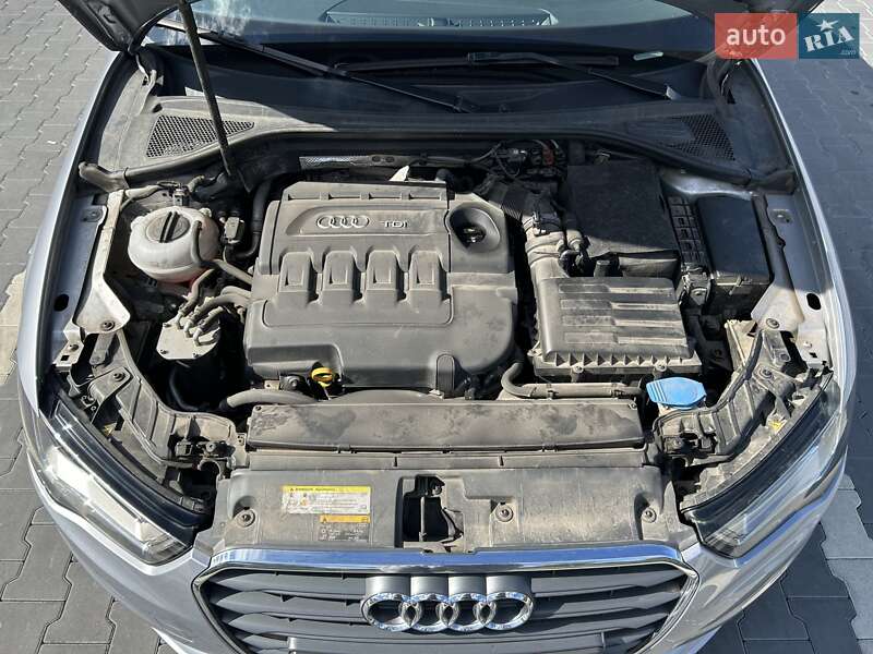 Седан Audi A3 2016 в Ирпене