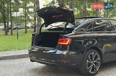Седан Audi A3 2015 в 