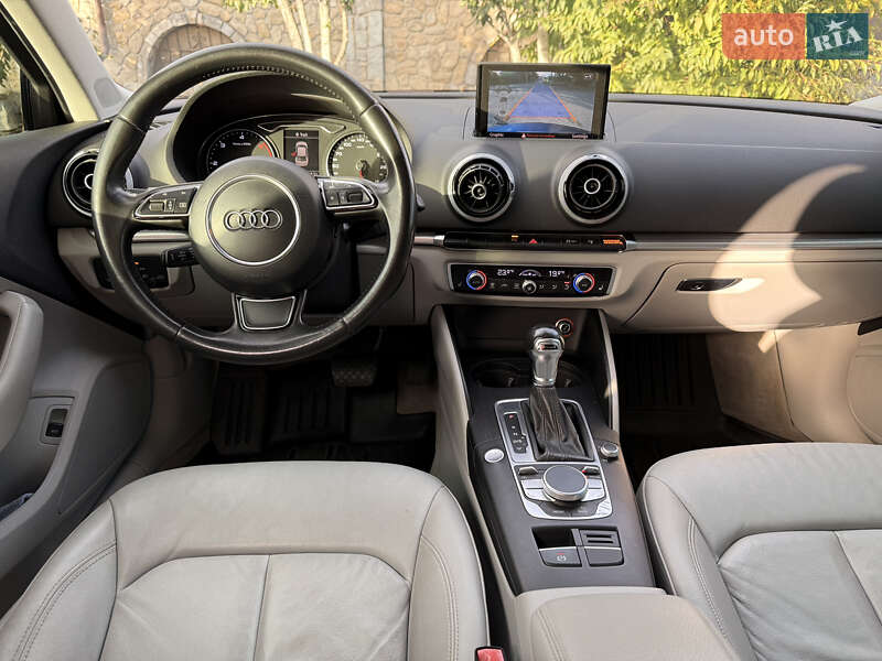 Седан Audi A3 2015 в Івано-Франківську