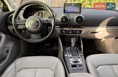 Седан Audi A3 2015 в 