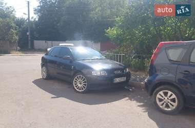 Хэтчбек Audi A3 2002 в 