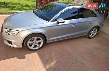 Седан Audi A3 2018 в Львові