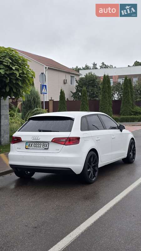 Хэтчбек Audi A3 2015 в Киеве
