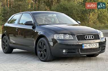 Хэтчбек Audi A3 2004 в 