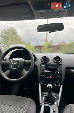 Хэтчбек Audi A3 2008 в 