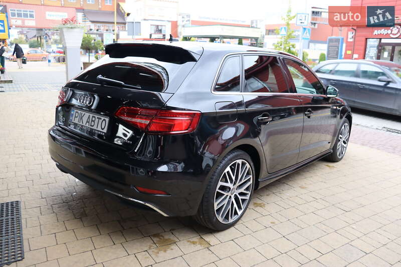 Хетчбек Audi A3 2018 в Львові