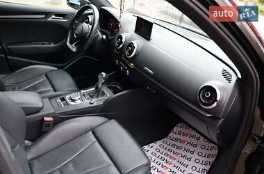 Хэтчбек Audi A3 2018 в 