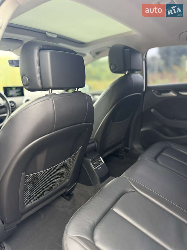 Седан Audi A3 2015 в Києві