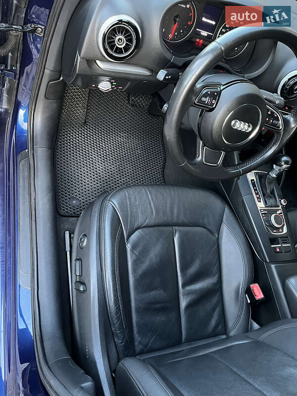 Седан Audi A3 2015 в Харькове