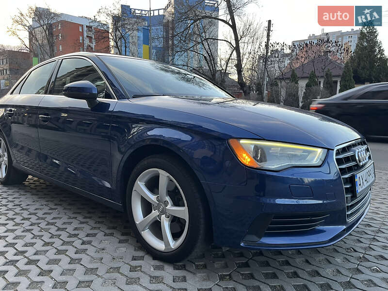 Седан Audi A3 2015 в Харькове
