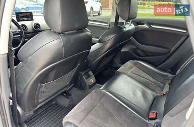 Хетчбек Audi A3 2016 в 
