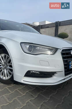 Седан Audi A3 2016 в 