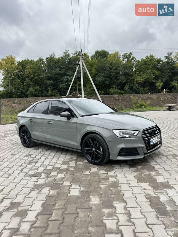 Седан Audi A3 2020 в Львові