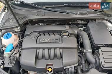 Хетчбек Audi A3 2006 в 