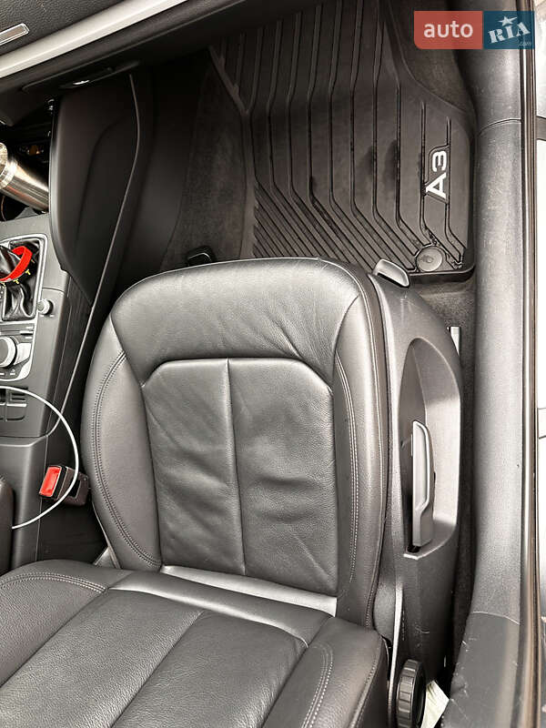 Седан Audi A3 2017 в Киеве