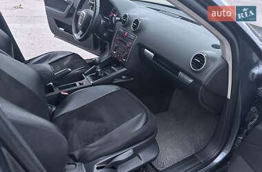 Хэтчбек Audi A3 2005 в 