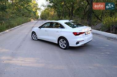 Седан Audi A3 2022 в 