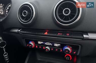 Седан Audi A3 2016 в 