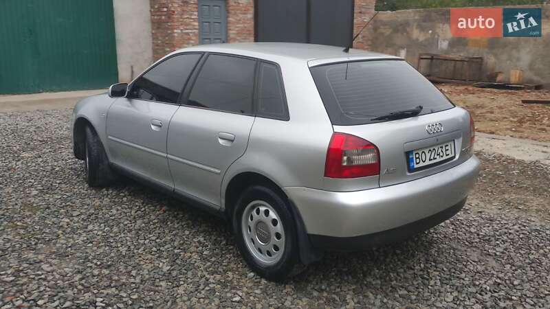 Хэтчбек Audi A3 2002 в Чорткове