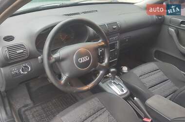 Хэтчбек Audi A3 2002 в 