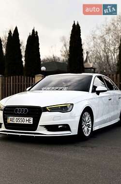 Седан Audi A3 2016 в 