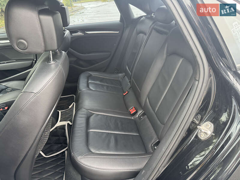Седан Audi A3 2015 в Киеве