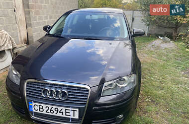 Хэтчбек Audi A3 2004 в 