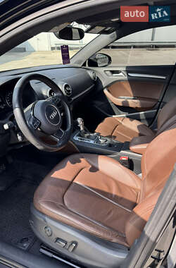 Седан Audi A3 2014 в 