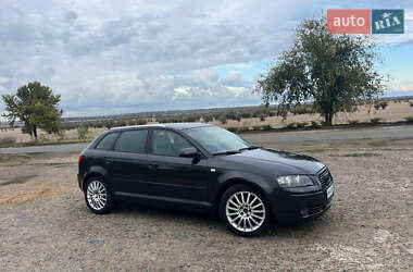 Хэтчбек Audi A3 2005 в 