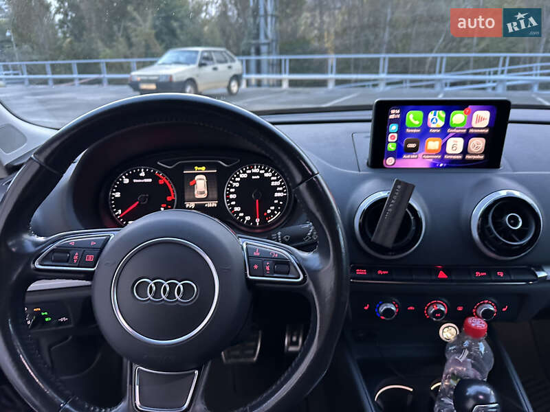Хэтчбек Audi A3 2016 в Киеве