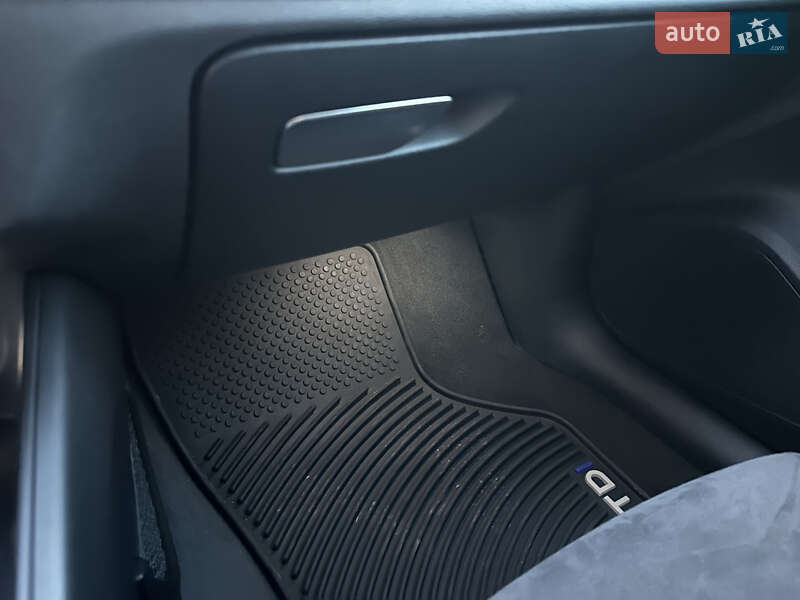 Хэтчбек Audi A3 2016 в Киеве