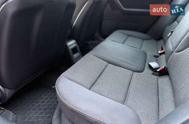 Хэтчбек Audi A3 2004 в 