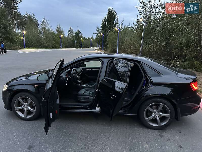Седан Audi A3 2015 в Киеве