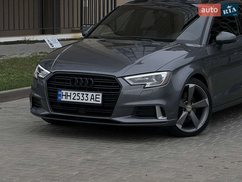 Седан Audi A3 2016 в Одессе