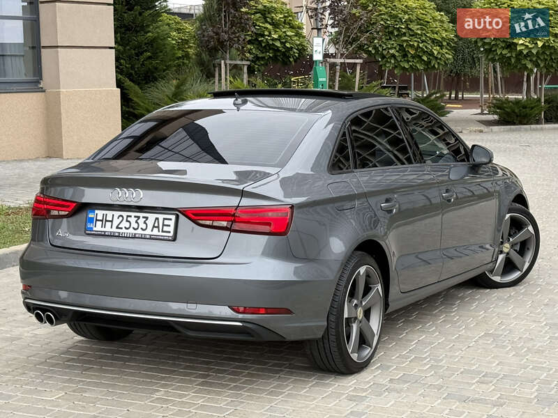 Седан Audi A3 2016 в Одессе