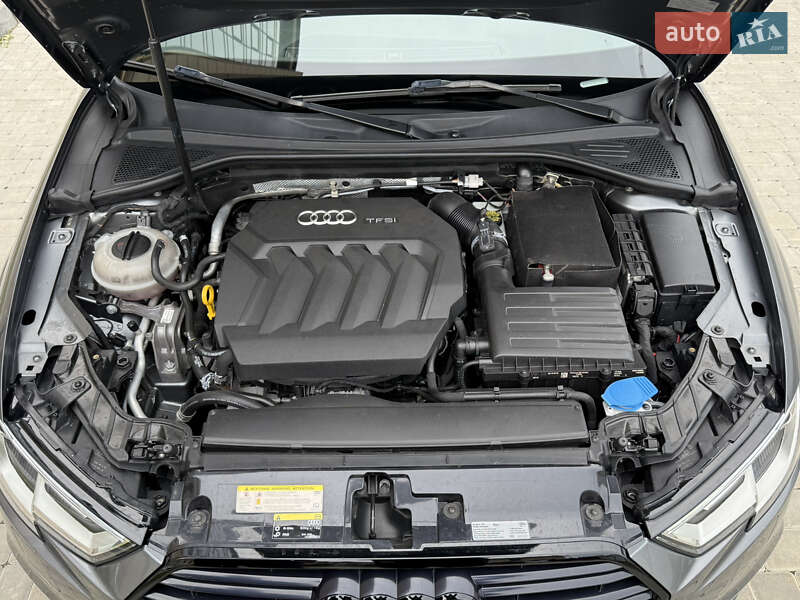 Седан Audi A3 2016 в Одессе