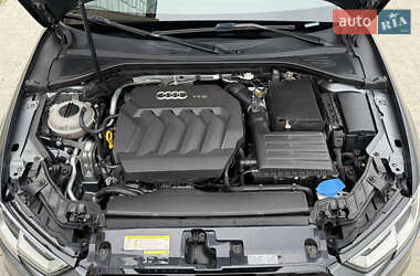 Седан Audi A3 2016 в 