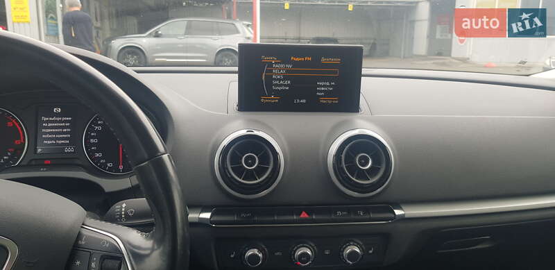 Седан Audi A3 2015 в Киеве