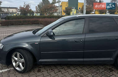 Хетчбек Audi A3 2009 в 