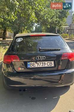 Хэтчбек Audi A3 2005 в 