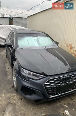 Седан Audi A3 2022 в 