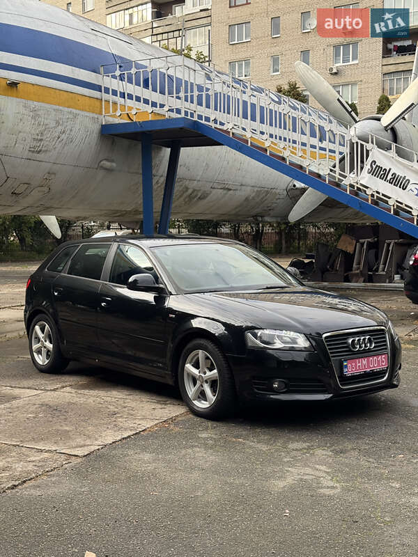 Хэтчбек Audi A3 2008 в Луцке фото 2 Хэтчбек Audi A3 2008 в Луцке