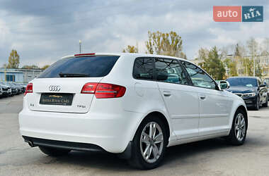 Хэтчбек Audi A3 2013 в 