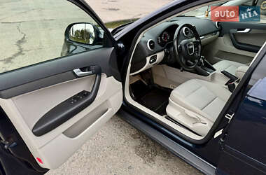 Хэтчбек Audi A3 2009 в 