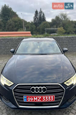 Седан Audi A3 2018 в 